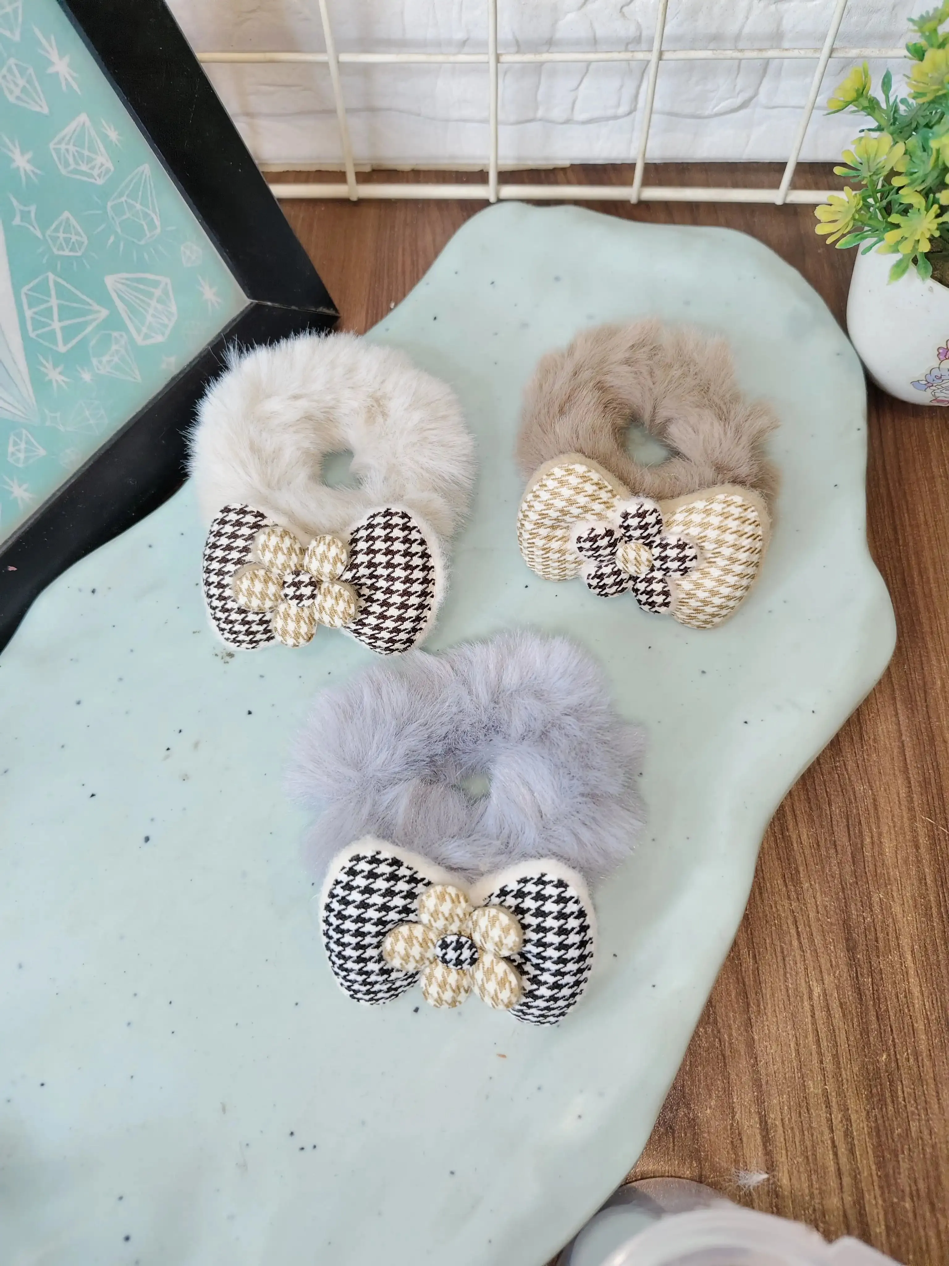 Fur bow hair ties ( assorted