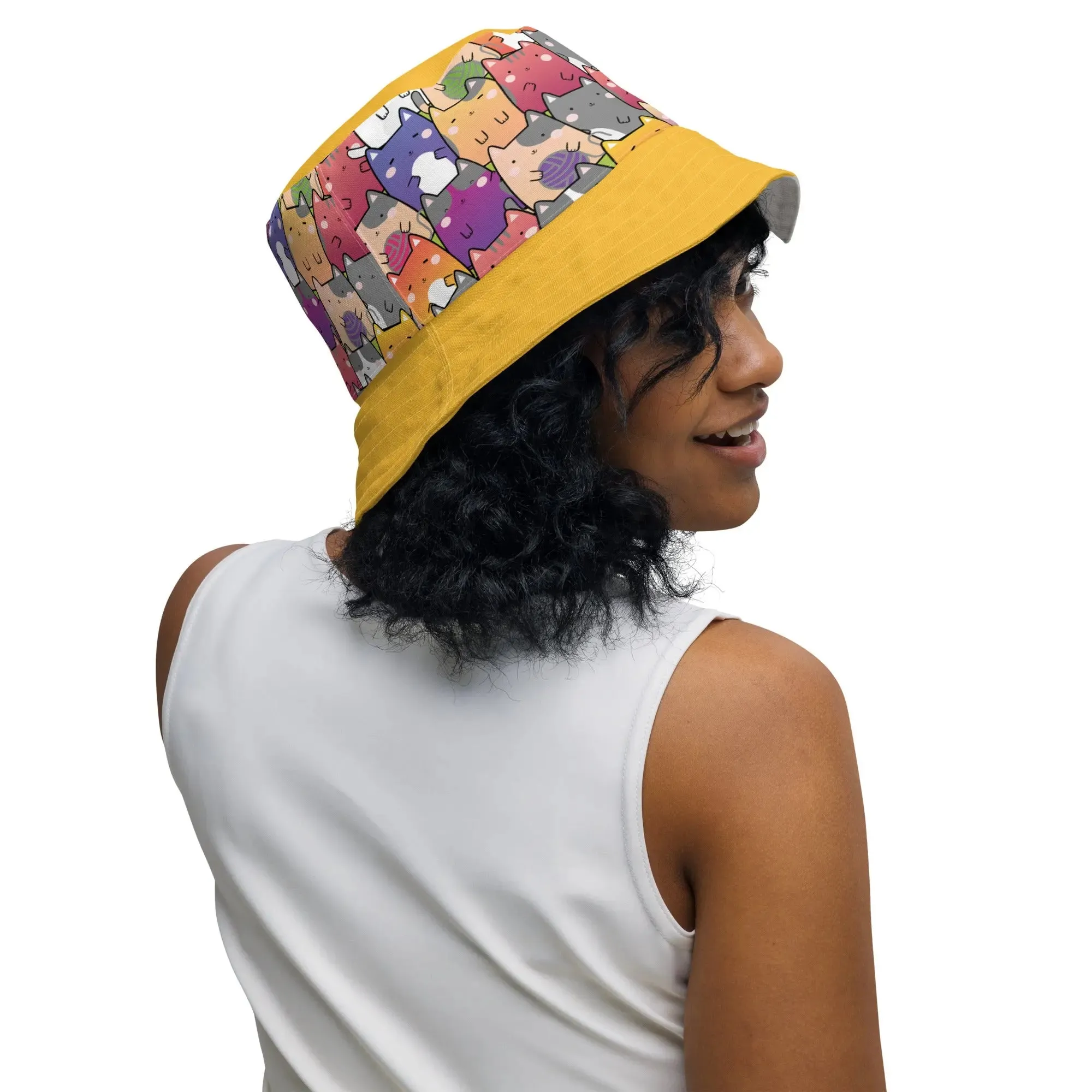 "Radiant Cats" - reversible Bucket Hat