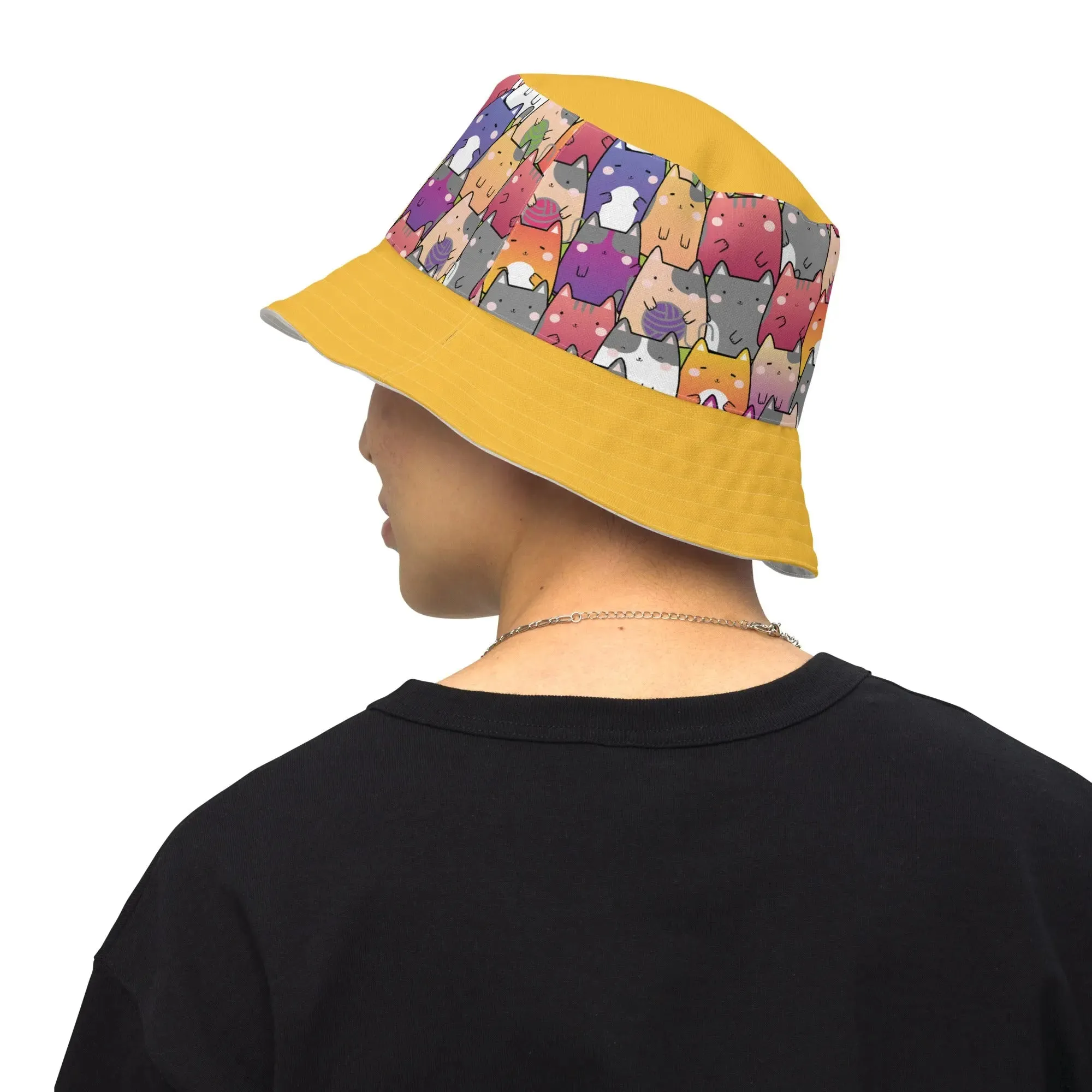 "Radiant Cats" - reversible Bucket Hat