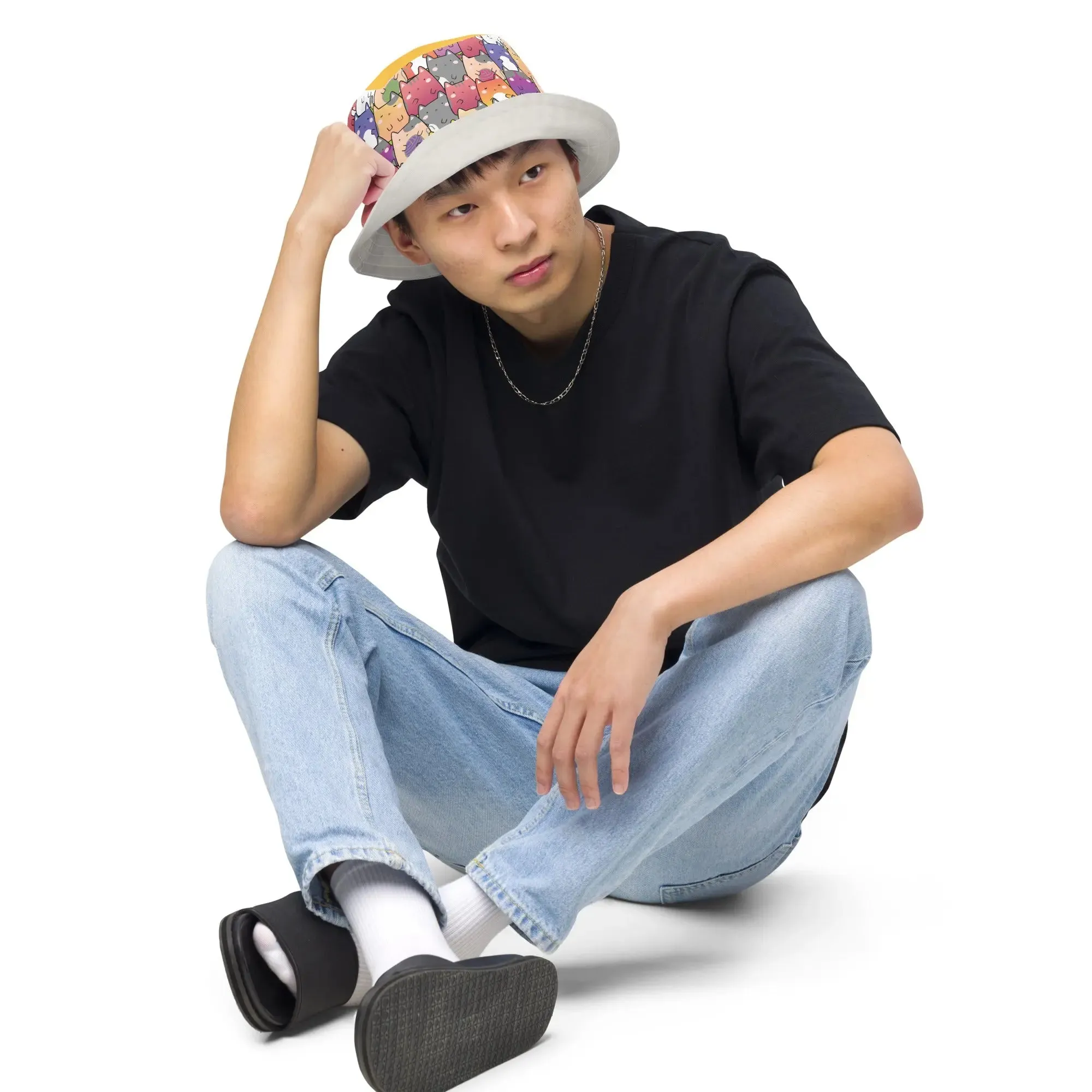 "Radiant Cats" - reversible Bucket Hat
